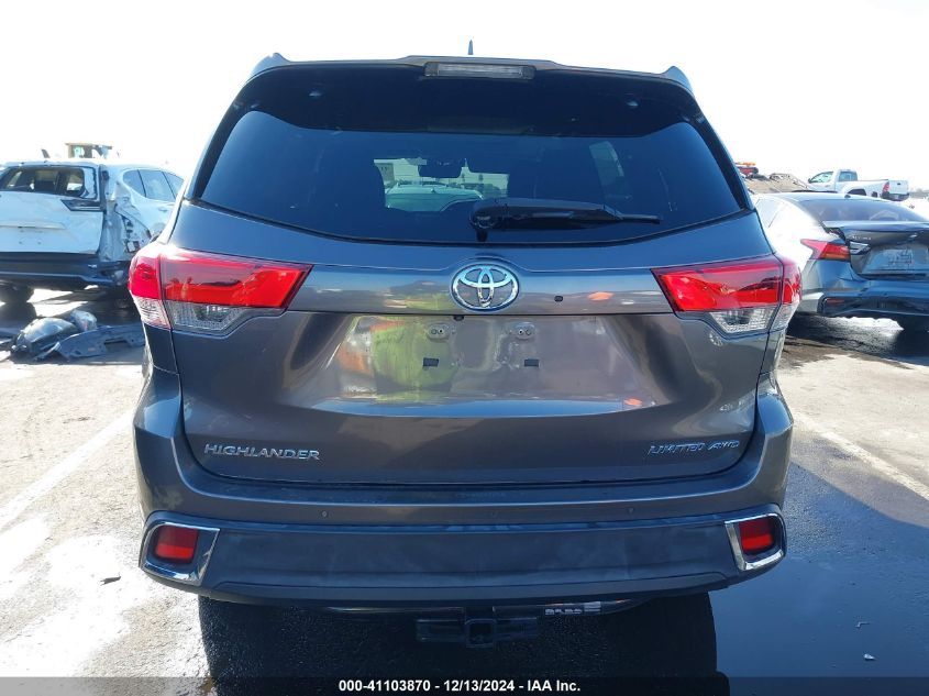 VIN 5TDDZRFH7JS901163 2018 Toyota Highlander, Limit... no.17