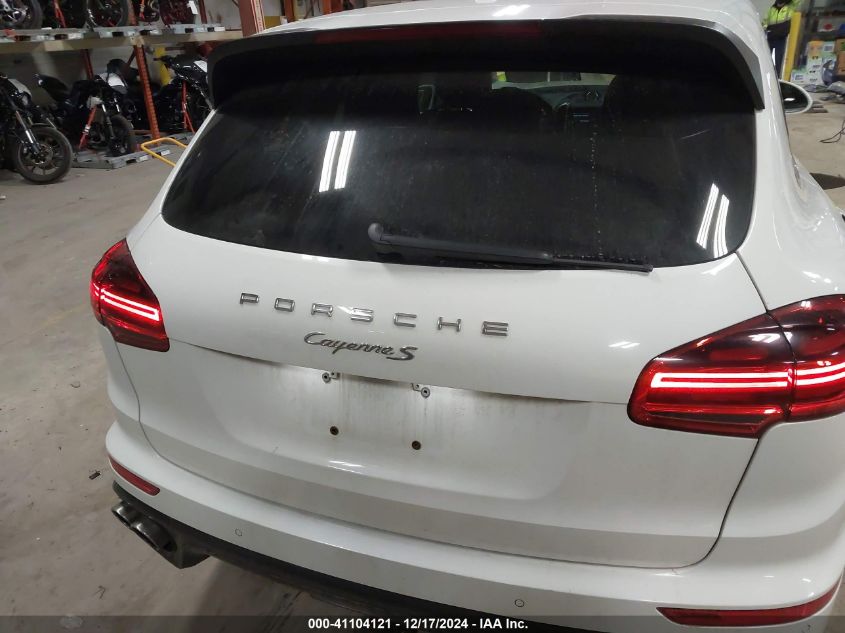 VIN WP1AB2A2XJLA60828 2018 PORSCHE CAYENNE no.17