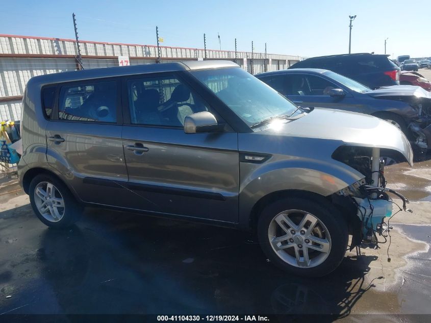 2011 Kia Soul + VIN: KNDJT2A2XB7227293 Lot: 41104330