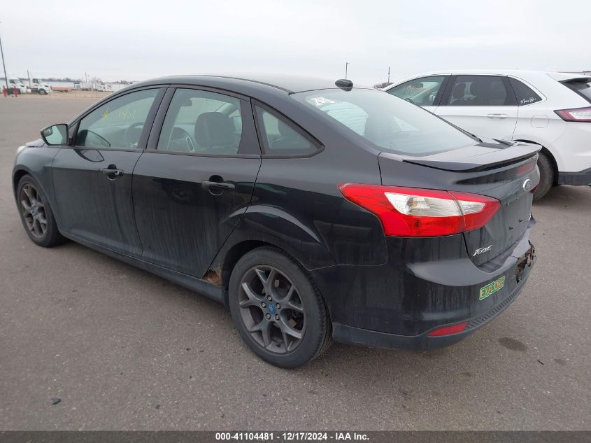 VIN 1FADP3F23DL381859 2013 FORD FOCUS no.3