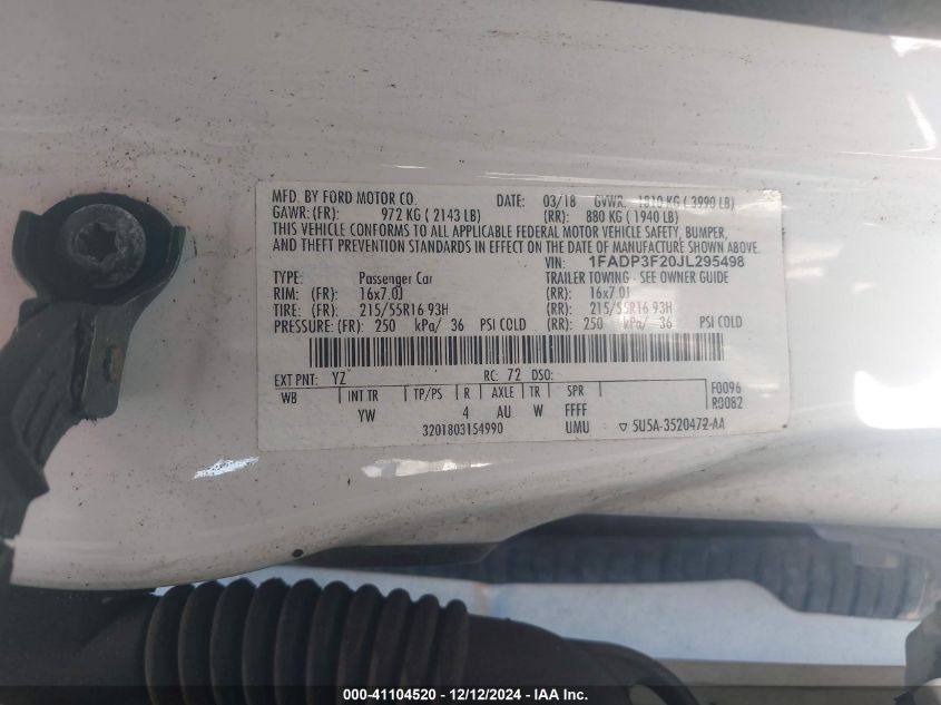 VIN 1FADP3F20JL295498 2018 Ford Focus, SE no.9