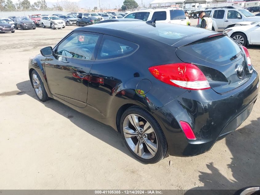 VIN KMHTC6AD0DU141377 2013 Hyundai Veloster, Base W... no.3