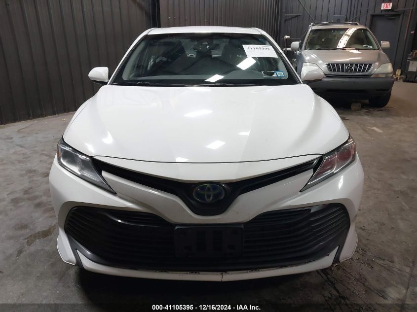 VIN 4T1B31HK2JU504390 2018 Toyota Camry, Hybrid LE no.12