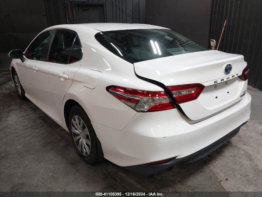 VIN 4T1B31HK2JU504390 2018 Toyota Camry, Hybrid LE no.3