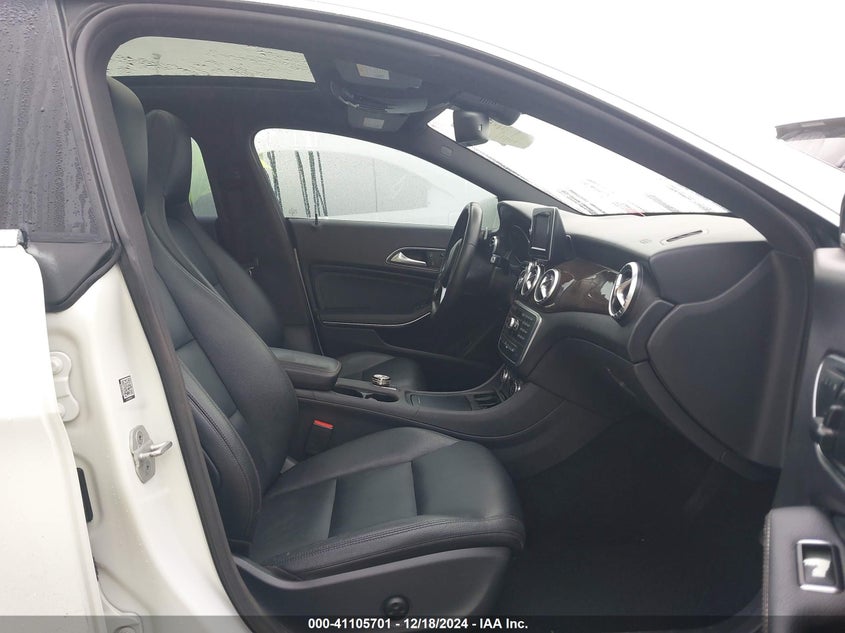 2014 MERCEDES-BENZ CLA 250 - WDDSJ4EB5EN132212
