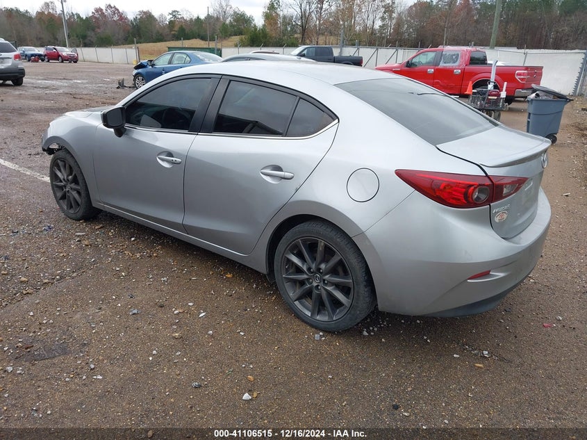 2018 MAZDA MAZDA3 TOURING - 3MZBN1V32JM201543