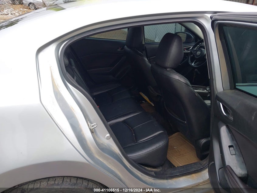 2018 MAZDA MAZDA3 TOURING - 3MZBN1V32JM201543