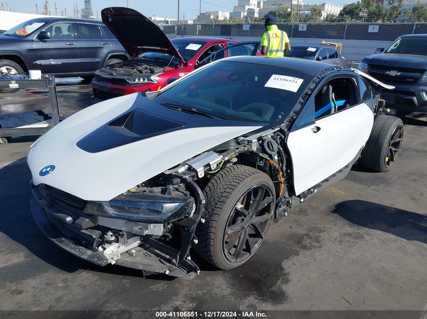 Vin: wby2z2c59gv675312, lot: 41596676, bmw i8 20162