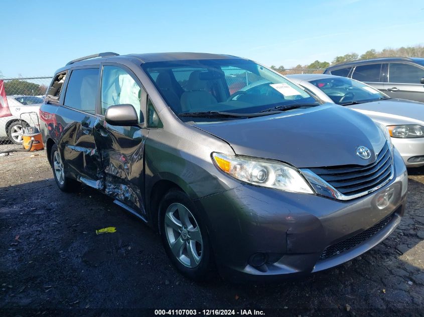 2013 TOYOTA SIENNA