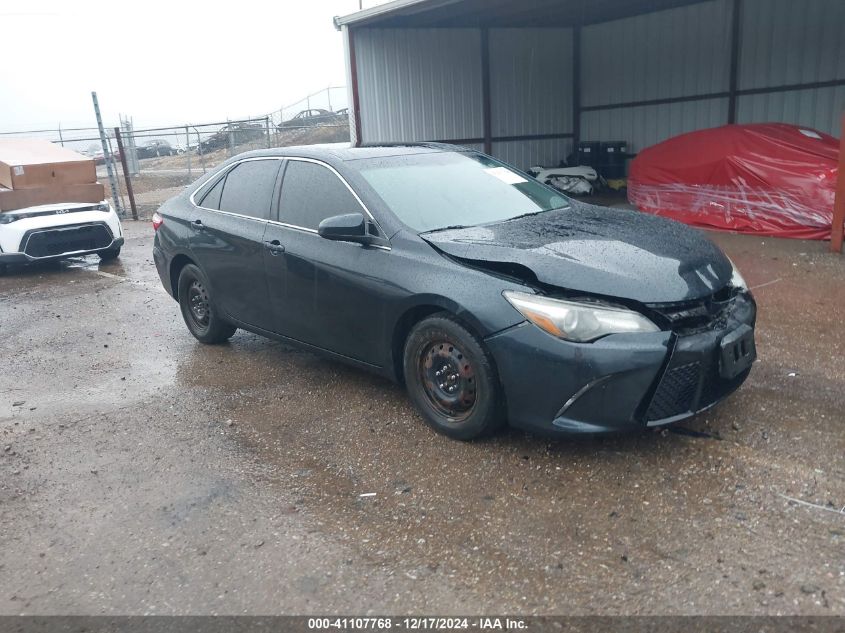 VIN 4T1BF1FK7FU962878 2015 Toyota Camry, SE no.1