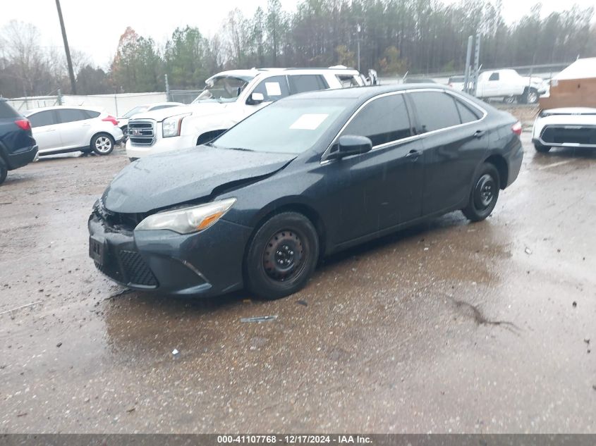 VIN 4T1BF1FK7FU962878 2015 Toyota Camry, SE no.2