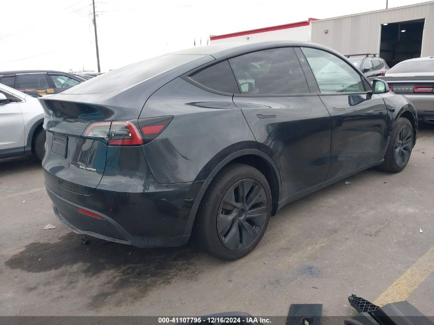 2024 Tesla Model Y Long Range Dual Motor All-Wheel Drive VIN: 7SAYGAEE8RF210386 Lot: 41107795