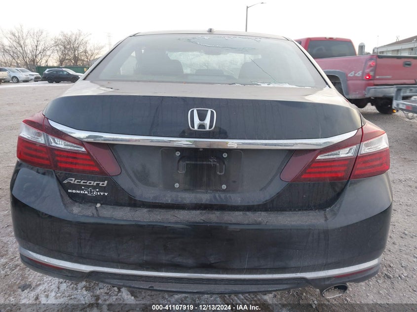 2017 HONDA ACCORD VIN: 1HGCR2F72HA266257