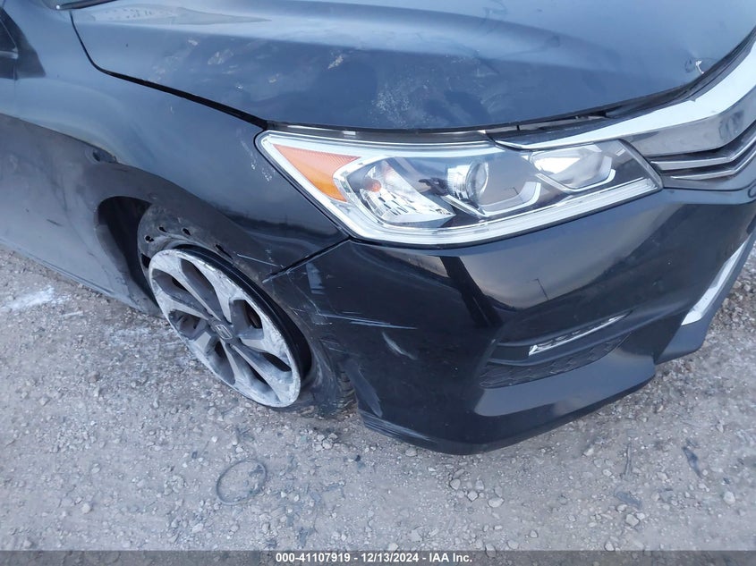 2017 HONDA ACCORD VIN: 1HGCR2F72HA266257