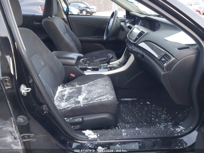 2017 HONDA ACCORD VIN: 1HGCR2F72HA266257