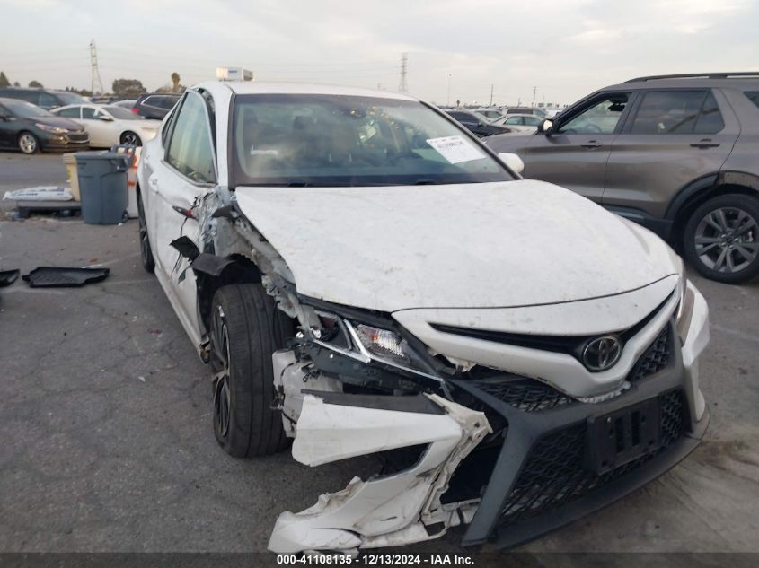 VIN JTNB11HK6J3036563 2018 Toyota Camry, SE no.1