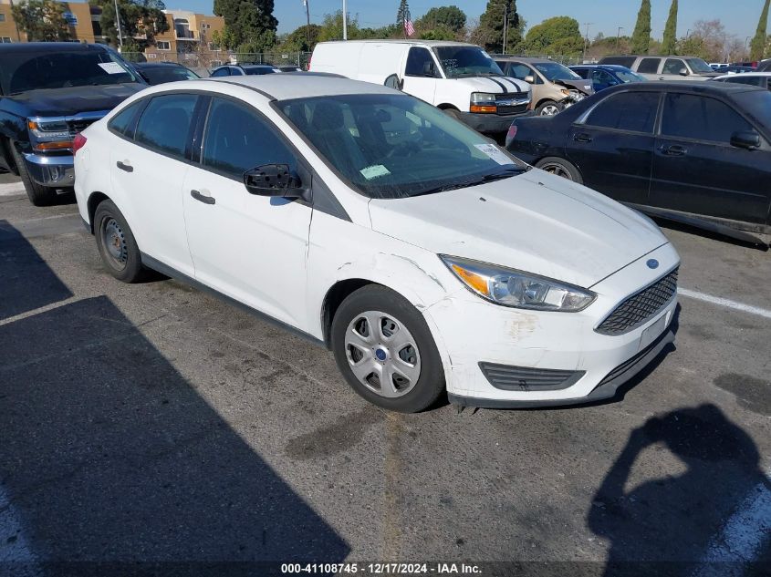 VIN 1FADP3E28JL260595 2018 FORD FOCUS no.1