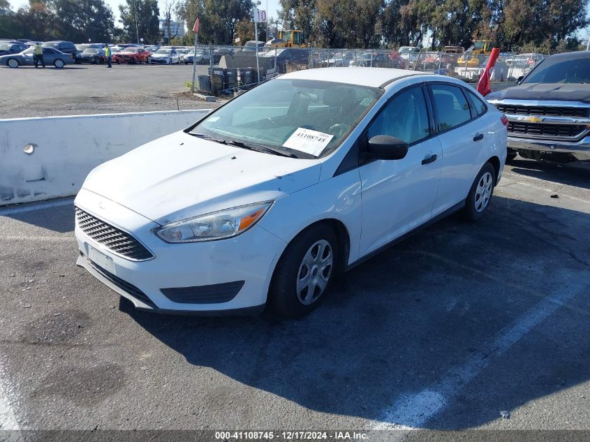 VIN 1FADP3E28JL260595 2018 FORD FOCUS no.2