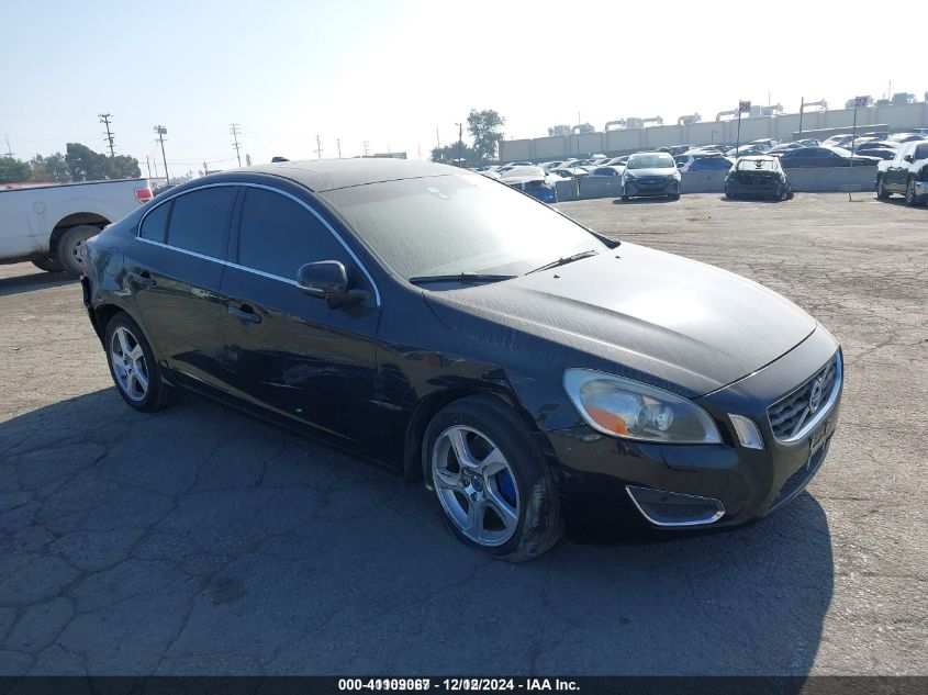 VIN YV1612FS5D2221156 2013 VOLVO S60 no.1