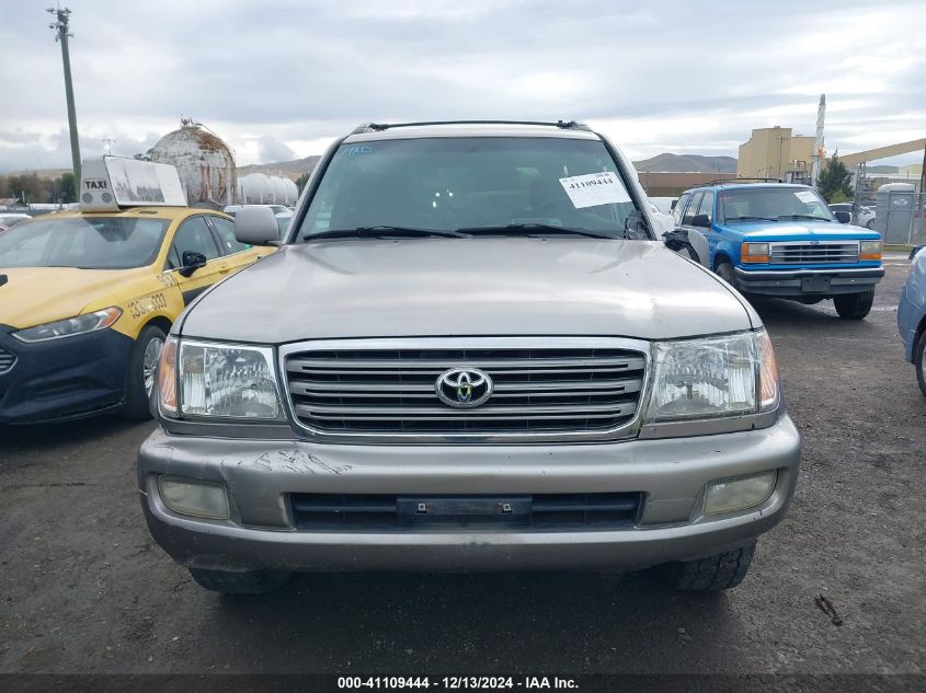 2005 Toyota Land Cruiser V8 VIN: JTEHT05J452075657 Lot: 41109444