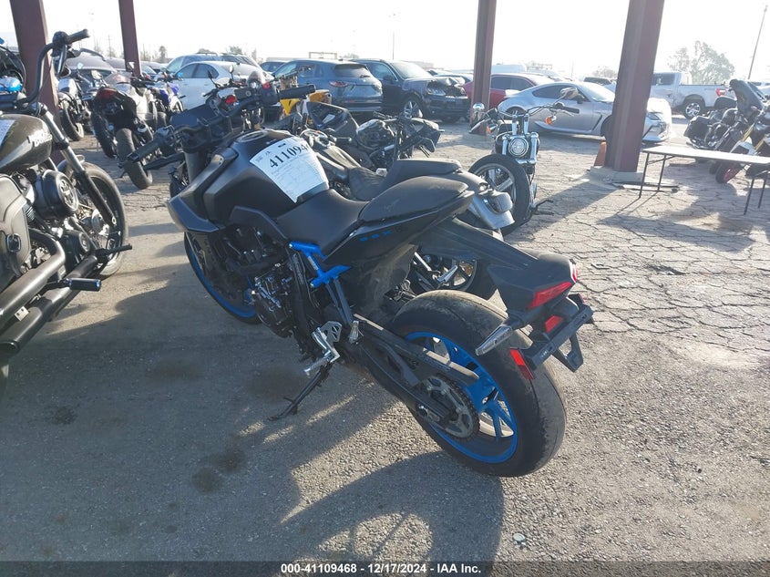 2024 SUZUKI GSX800 R - JS1EM11B1R7100185