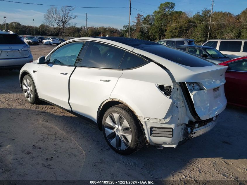 VIN 5YJYGDEE4MF259589 2021 TESLA MODEL Y no.3