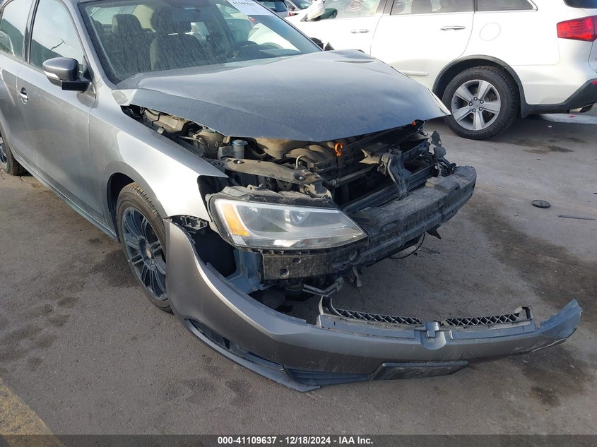2011 VOLKSWAGEN JETTA VIN: 3VWDX7AJ4BM342075
