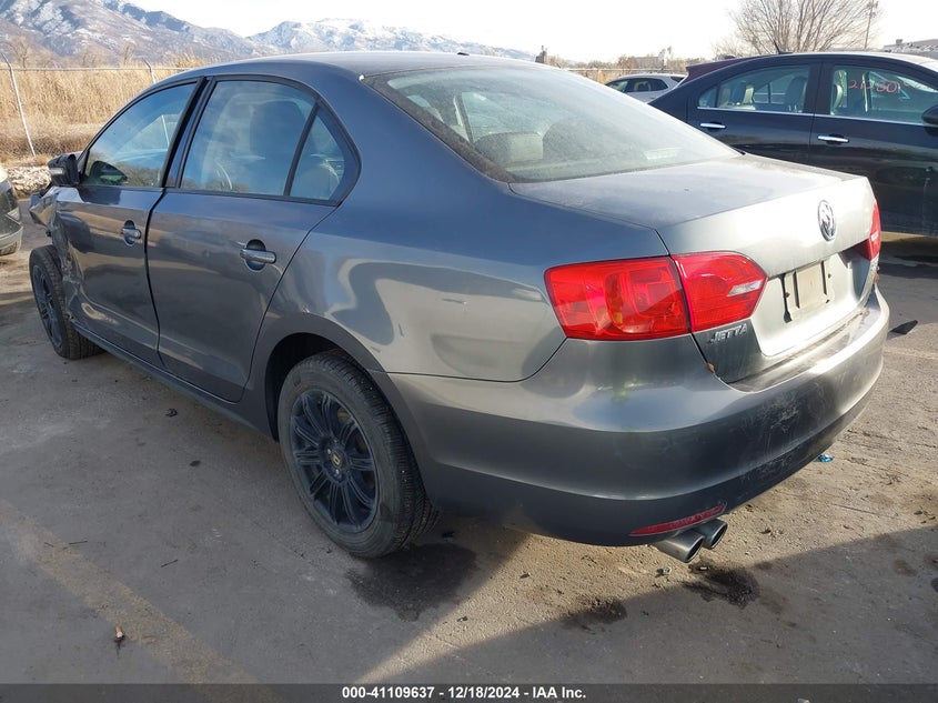 2011 VOLKSWAGEN JETTA VIN: 3VWDX7AJ4BM342075