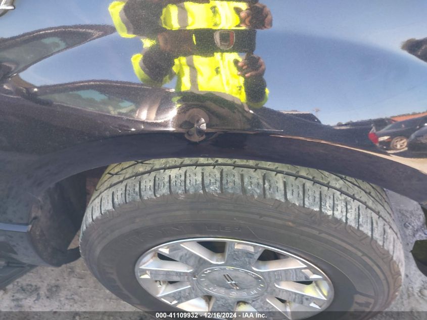 2007 Lincoln Navigator Ultimate VIN: 5LMFU27547LJ21160 Lot: 41109932