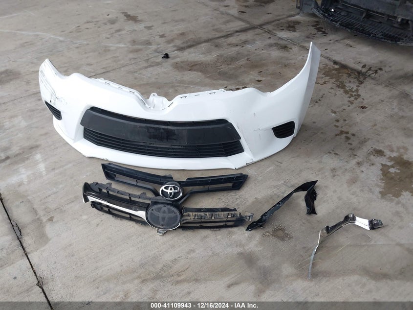 2014 TOYOTA COROLLA LE - 2T1BURHE5EC067045