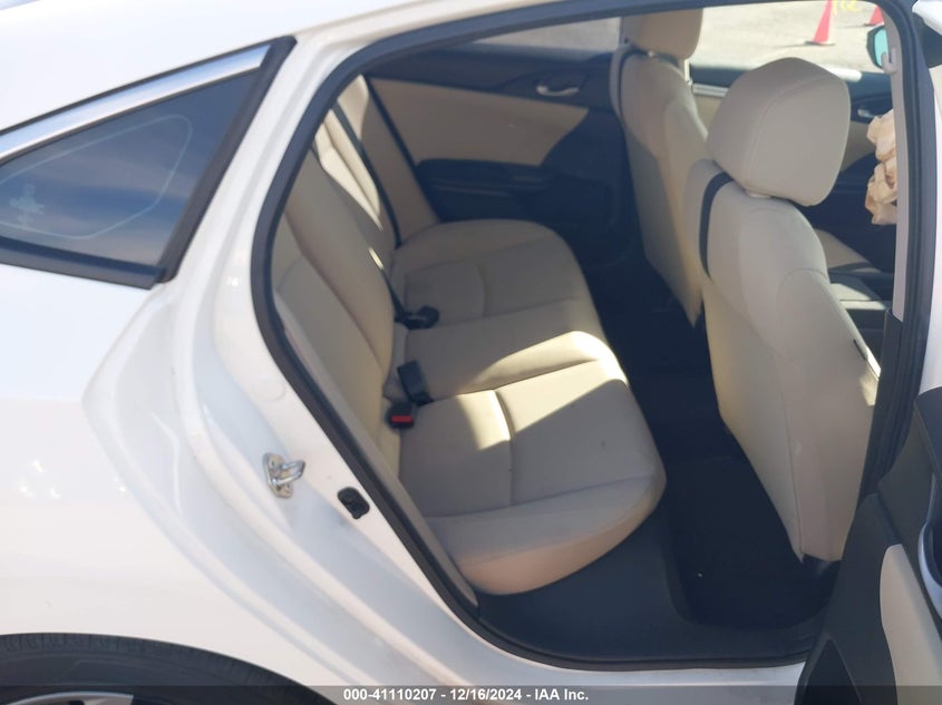 2018 HONDA CIVIC VIN: 2HGFC2F51JH553061
