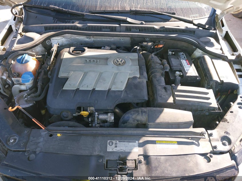 2014 VOLKSWAGEN JETTA 2.0L TDI - 3VWLL7AJ1EM369620