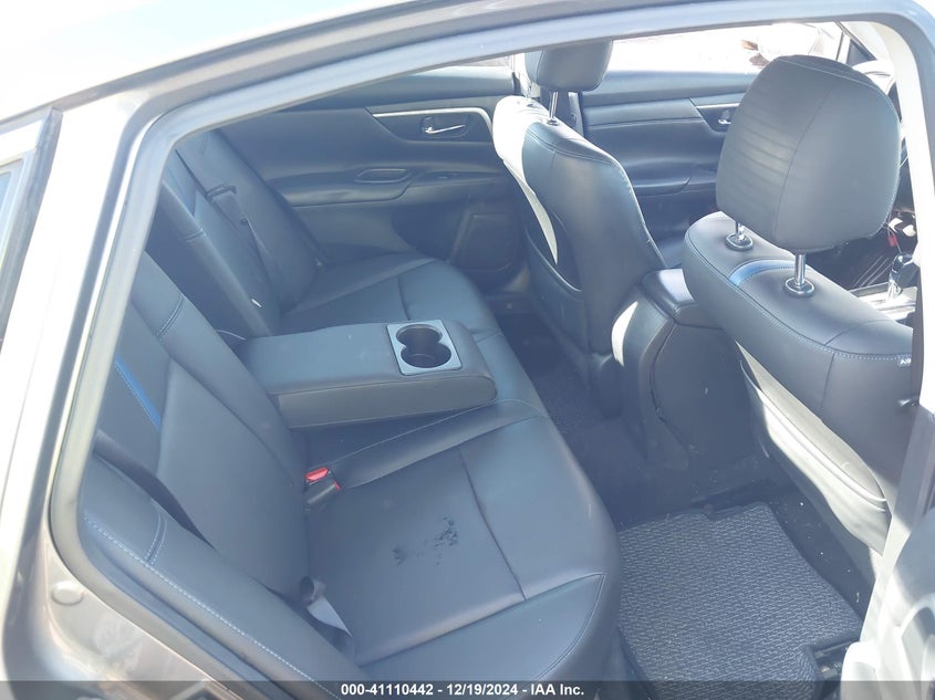 VIN 1N4AL3APOJC147529 2018 NISSAN ALTIMA 2.5 SR