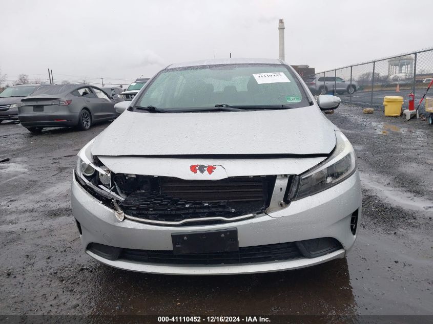 VIN KNAFK5A89H5678442 2017 KIA Forte, LX no.12