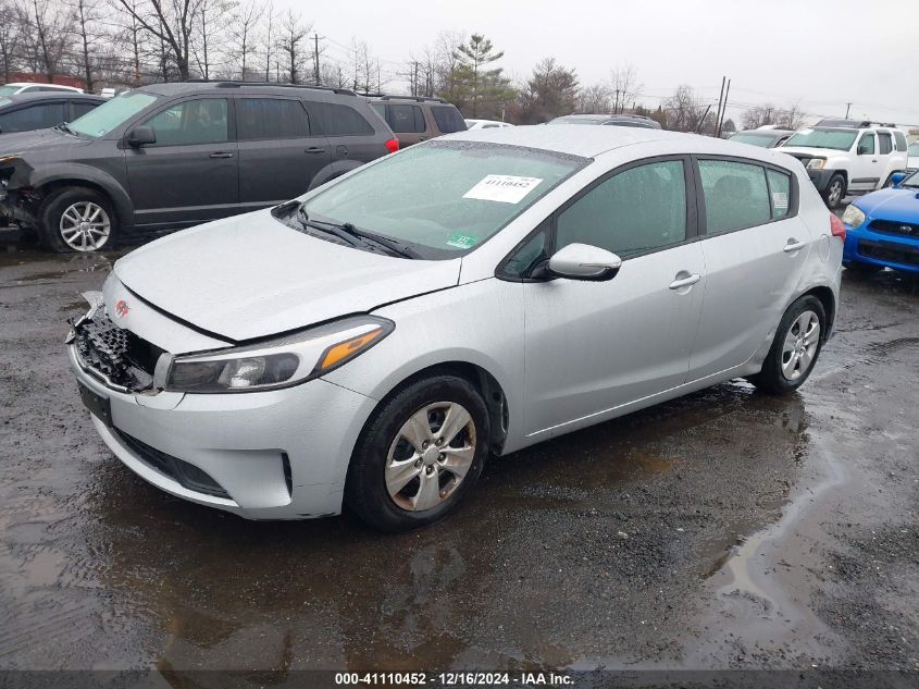 VIN KNAFK5A89H5678442 2017 KIA Forte, LX no.2