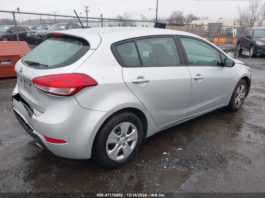 VIN KNAFK5A89H5678442 2017 KIA Forte, LX no.4