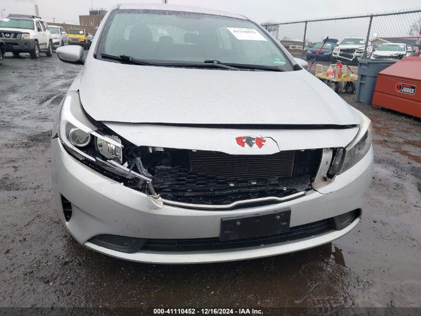 VIN KNAFK5A89H5678442 2017 KIA Forte, LX no.6