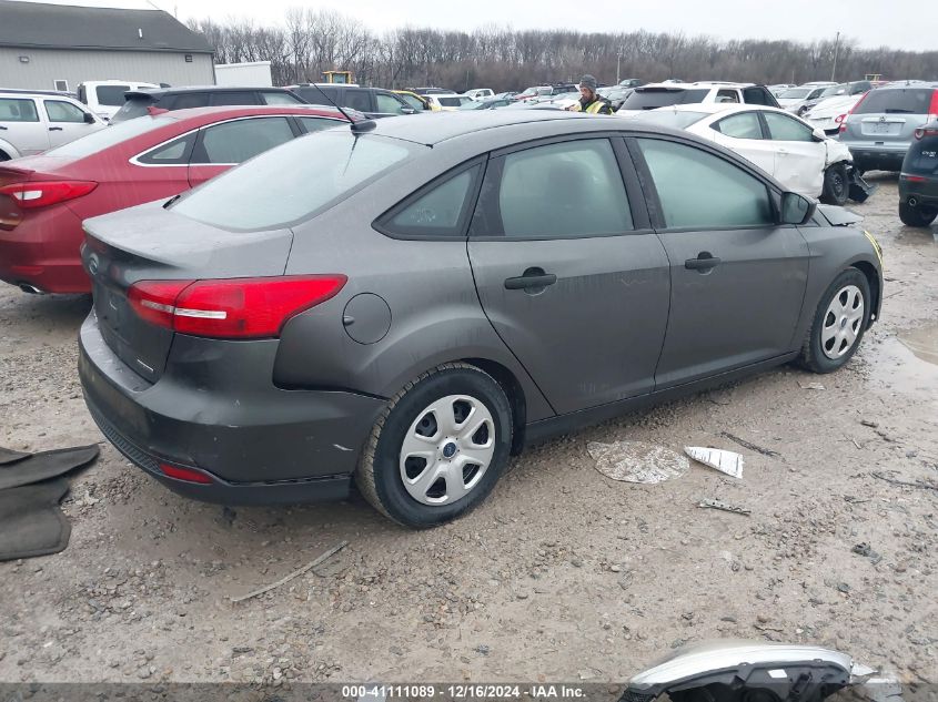 VIN 1FADP3E2XGL208183 2016 Ford Focus, S no.4