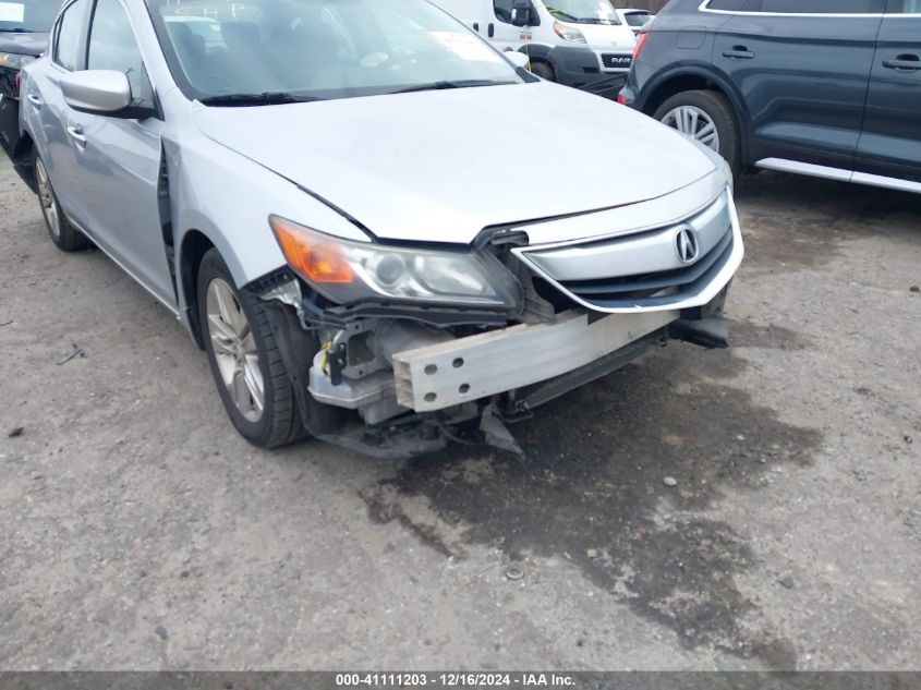 2013 Acura Ilx 2.0L VIN: 19VDE1F33DE008240 Lot: 41111203