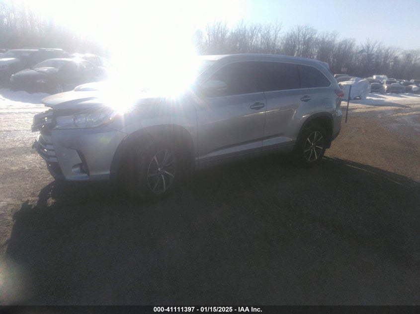 Vin: 5tdjzrfh7hs434758, lot: 41601540, toyota highlander xle 20172