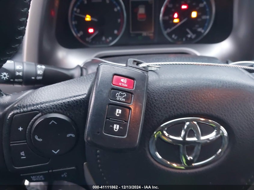 2016 TOYOTA RAV4 LIMITED - JTMDFREV1GD193027