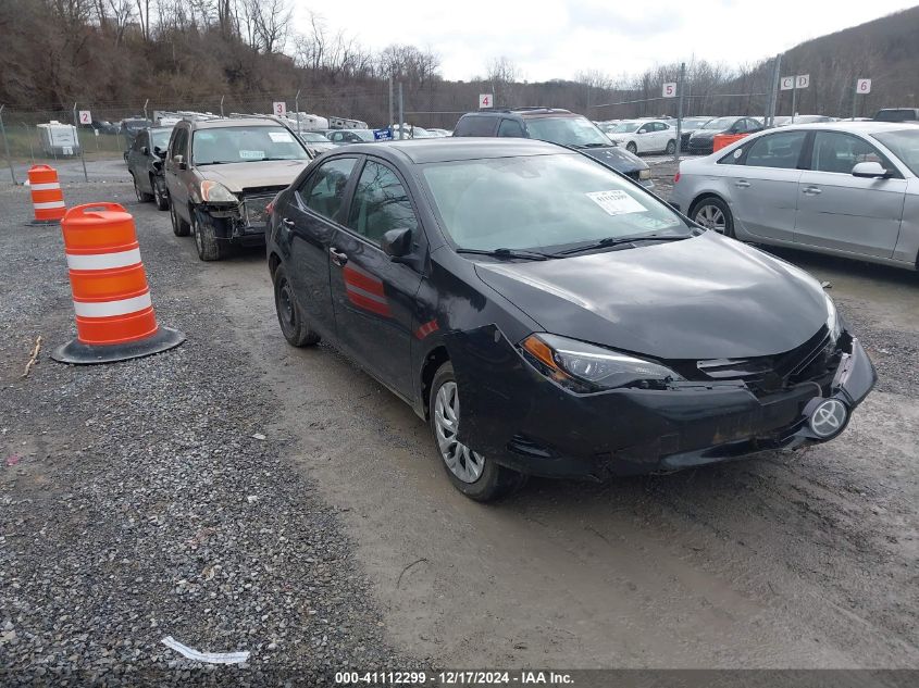 VIN 2T1BURHE9JC029165 2018 TOYOTA COROLLA no.1