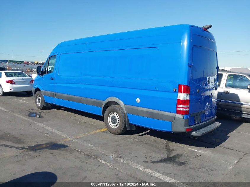 VIN WD3PE8CD4HP571940 2017 Mercedes-Benz Sprinter 2... no.3