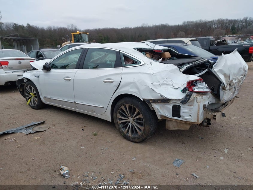 2017 BUICK LACROSSE VIN: 1G4ZR5SS8HU182927