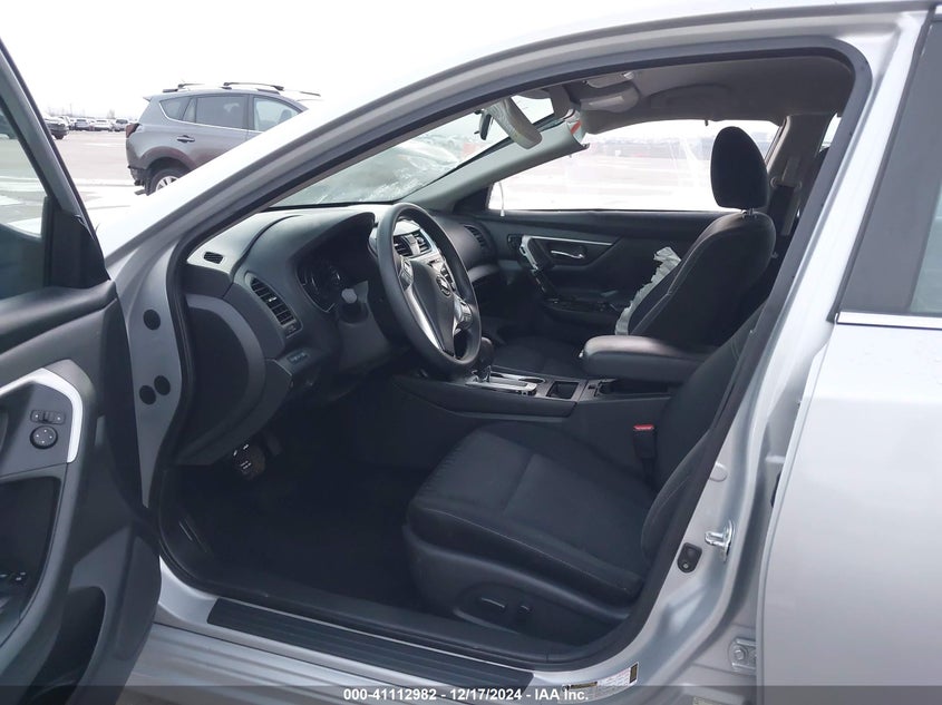 2017 NISSAN ALTIMA VIN: 1N4AL3AP5HN325952