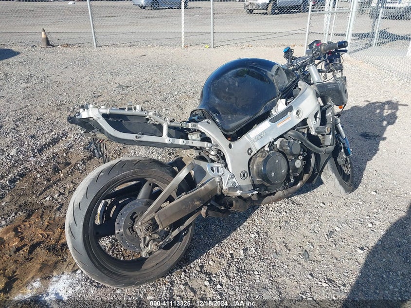 2000 SUZUKI GSX1300 R JS1GW71A9Y2107250