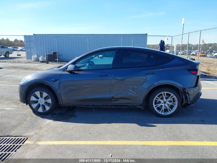 2023 Tesla Model Y Awd/Long Range Dual Motor All-Wheel Drive VIN: 7SAYGDEE0PF881601 Lot: 41113855