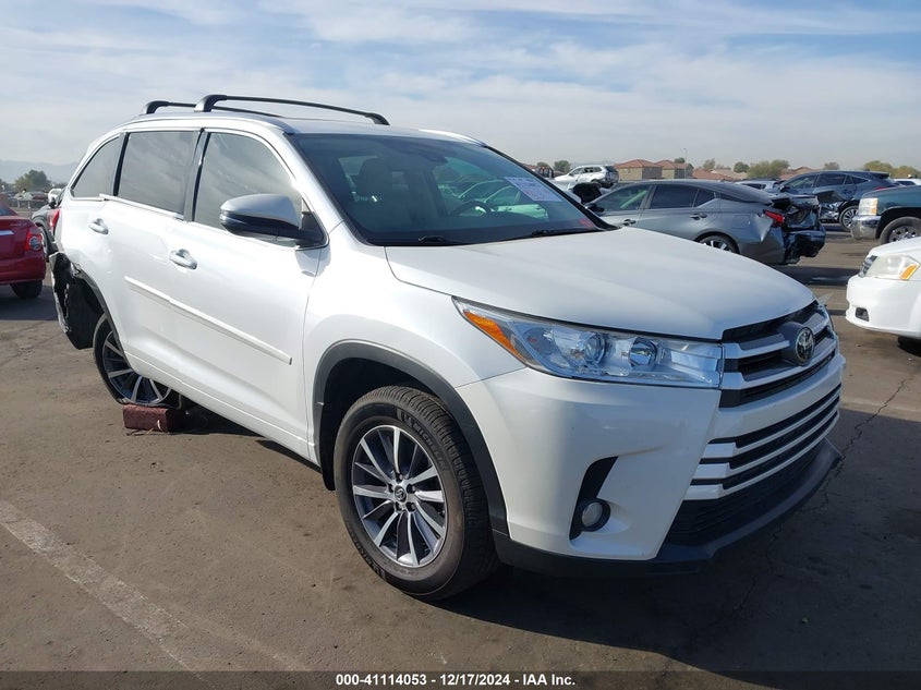 5TDJZRFH3JS499399 TOYOTA HIGHLANDER XLE 2018