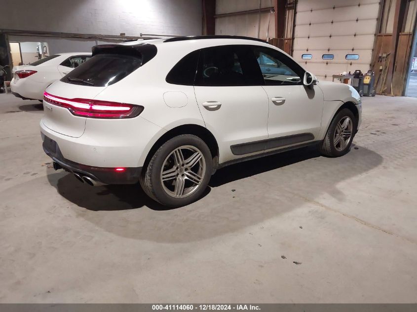 VIN WP1AB2A50MLB32571 2021 PORSCHE MACAN no.4