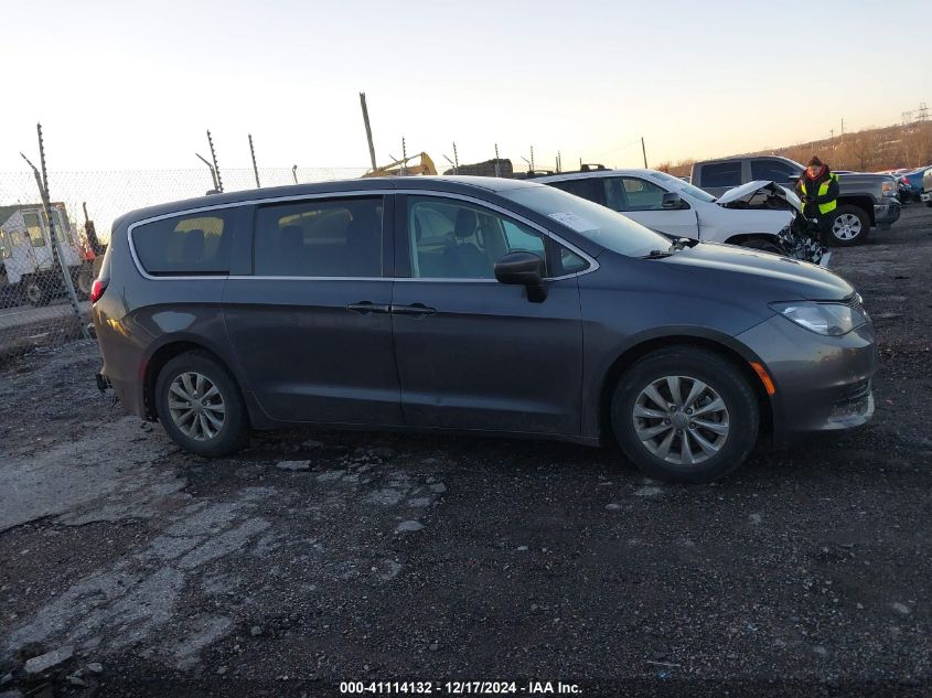 VIN 2C4RC1DGXHR723156 2017 CHRYSLER PACIFICA no.13